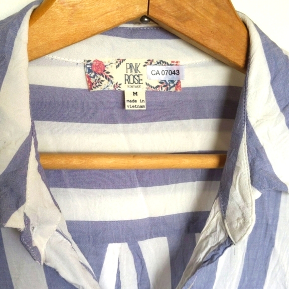 pink rose striped rayon button down tie front collared shirt women's size medium - Picture 2 of 11